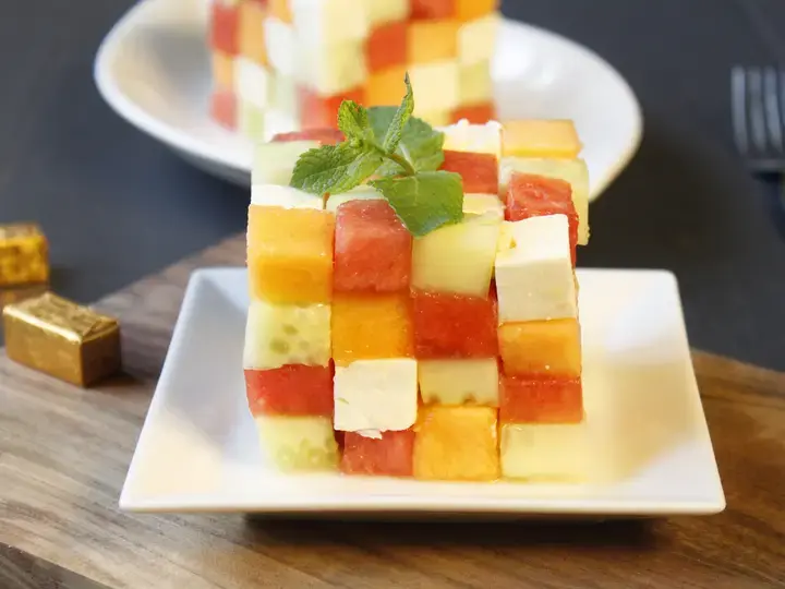 Rubik's cube feta, pastèque, melon et concombre