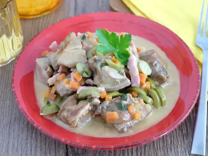 Sauté de veau aux olives