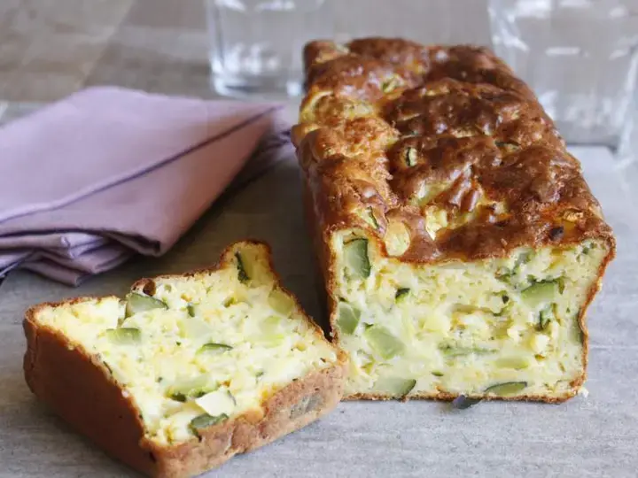 Cake léger et moelleux courgettes cheddar Thermomix