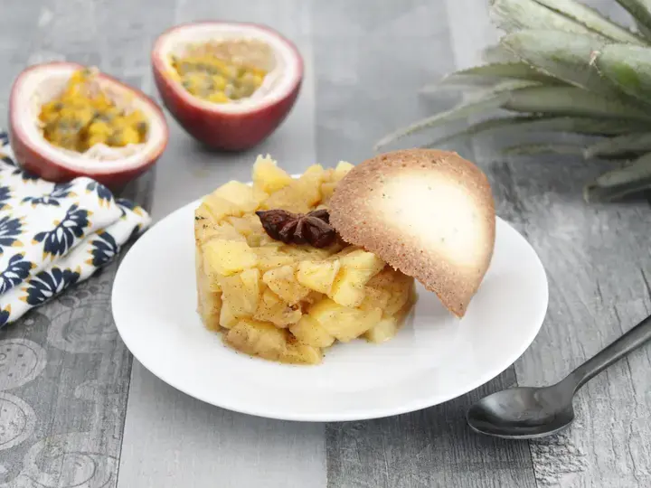 Ananas roti tuile et sauce épicée