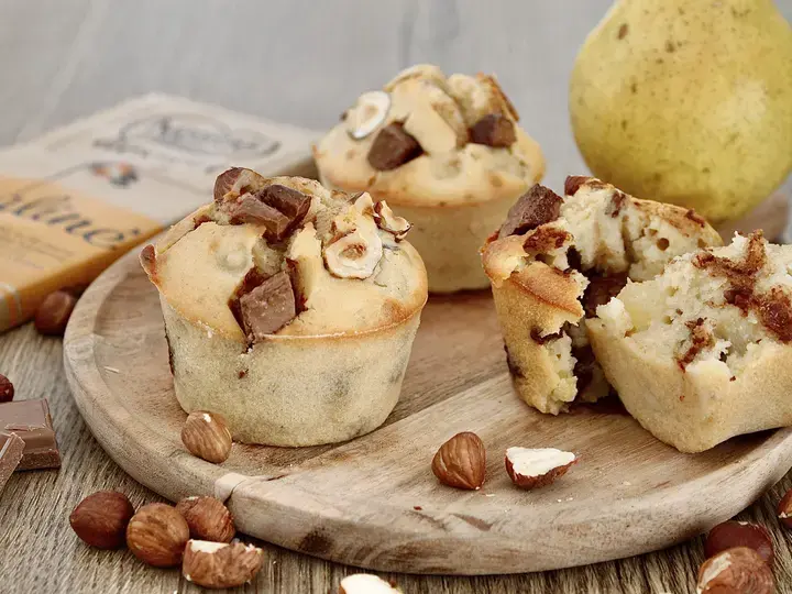 Muffins aux pépites de chocolat praliné, aux noisettes et aux poires