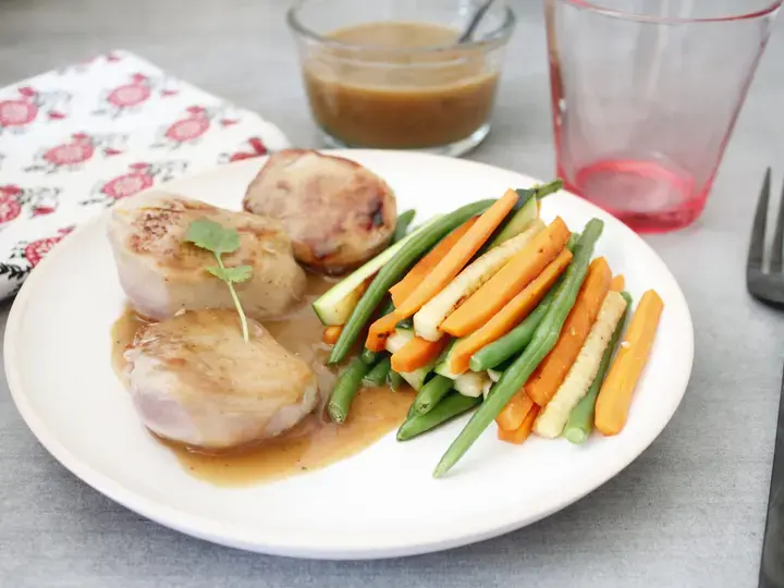 Filet mignon au poivre et ses légumes croquants
