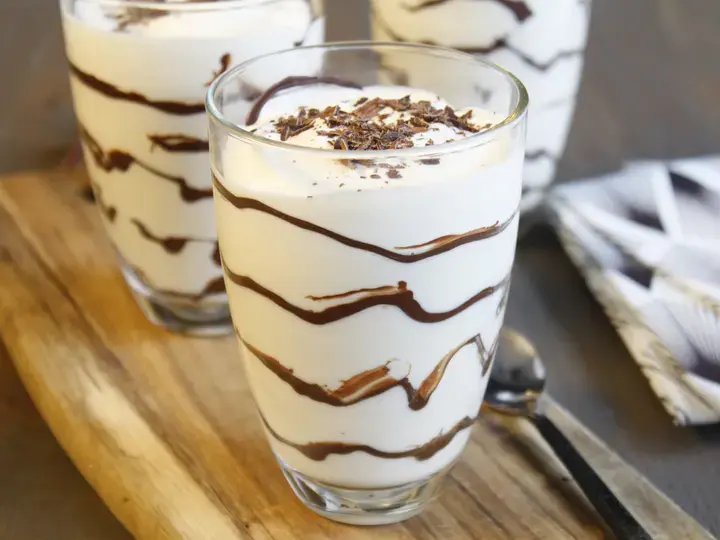 Latte frappé au chocolat noir