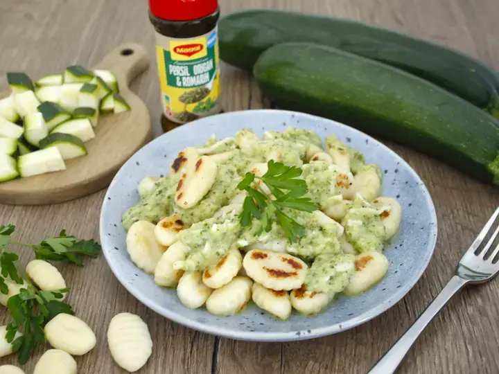 Gnocchi au coulis de courgette et mozzarella