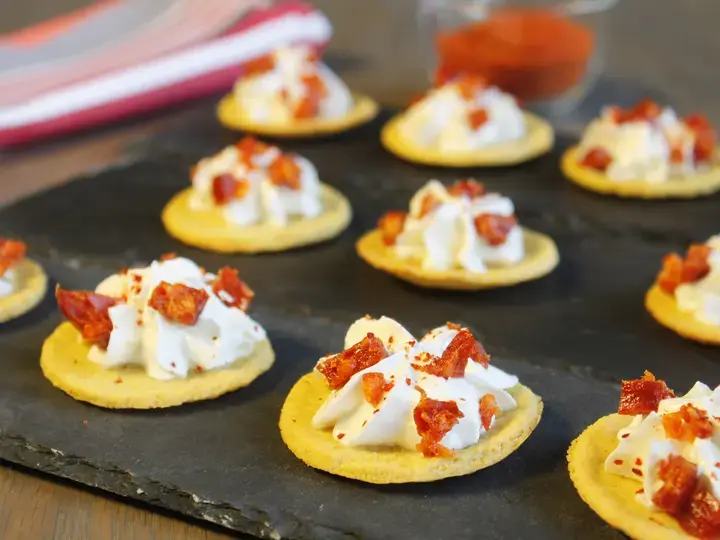 Mini tacos chantilly au chèvre et chorizo