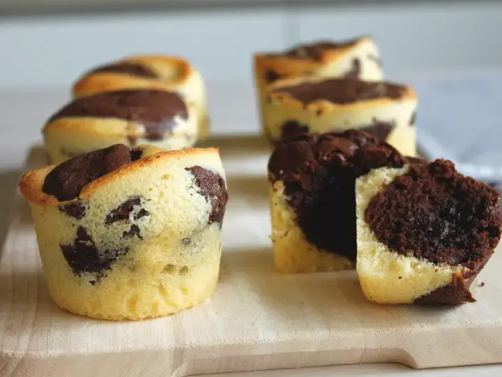 this media has been downloaded from content hub 202079976