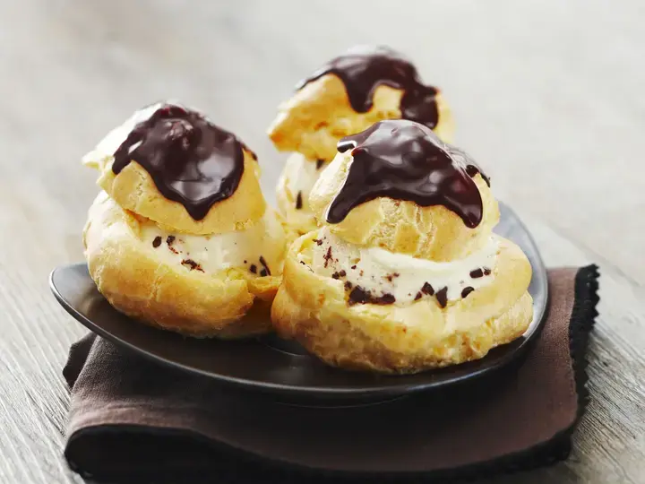 Profiteroles au chocolat