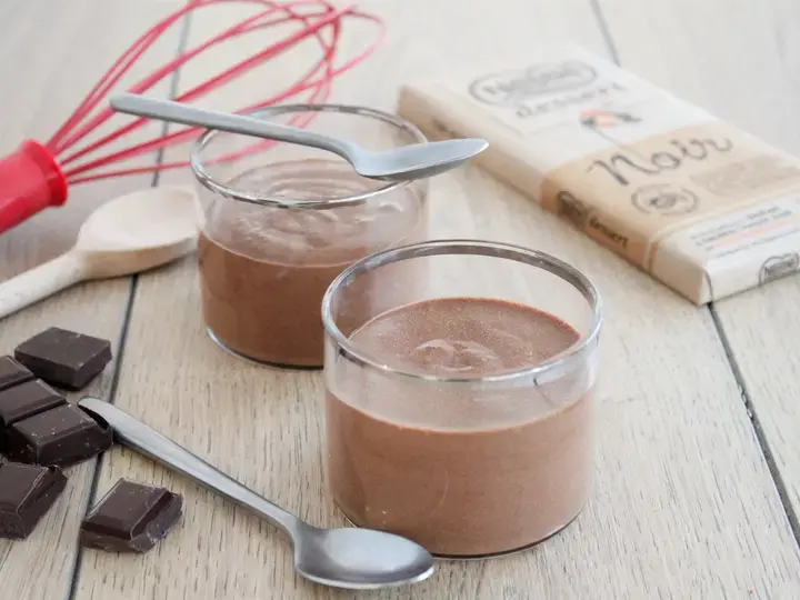 Mousse au chocolat noir à la fleur de sel