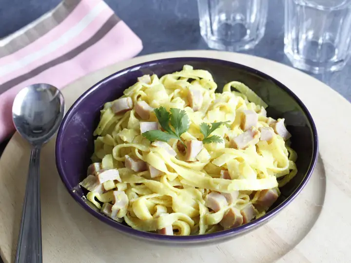 Tagliatelles jambon curry