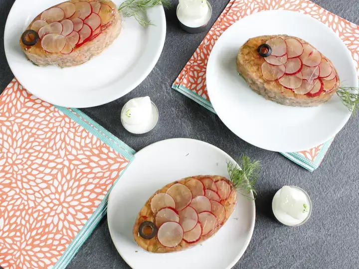 Aspics de saumon fumé et radis