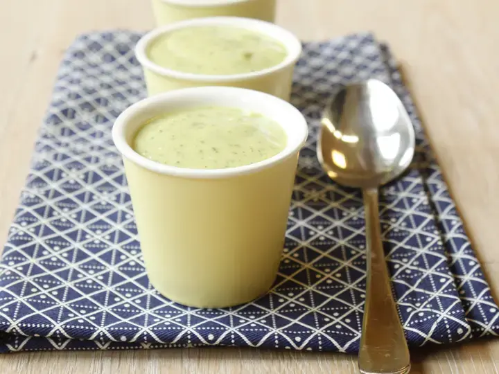 Velouté de courgette à la ricotta ail et persil