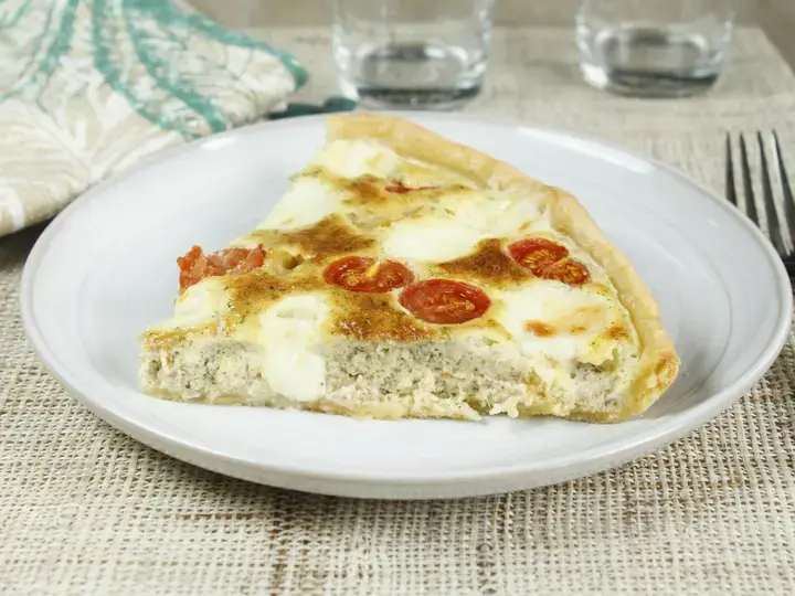 Quiche au thon et tomates