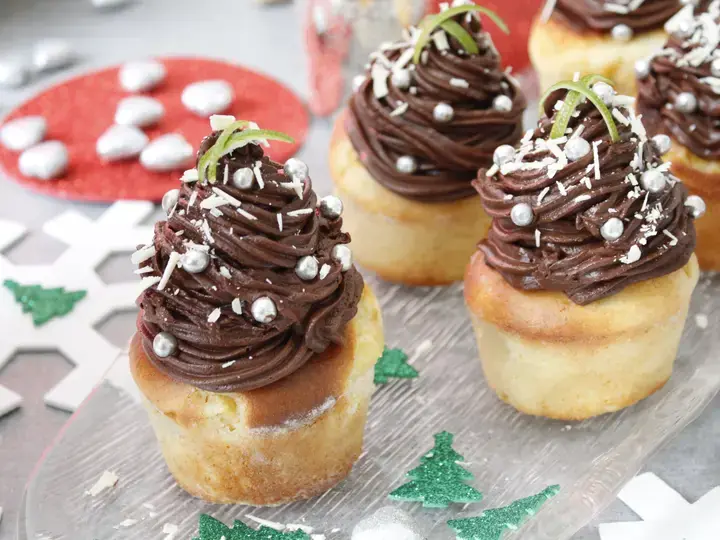 Cup cake de Noël à l'ananas et ganache chocolat citron vert