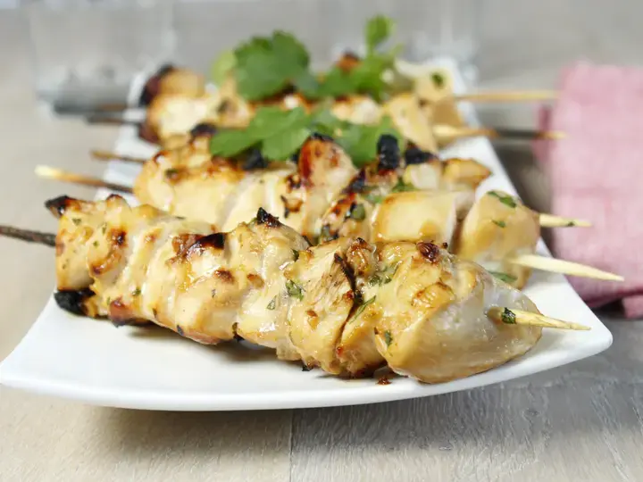 Brochettes de poulet marinées à l'Arôme
