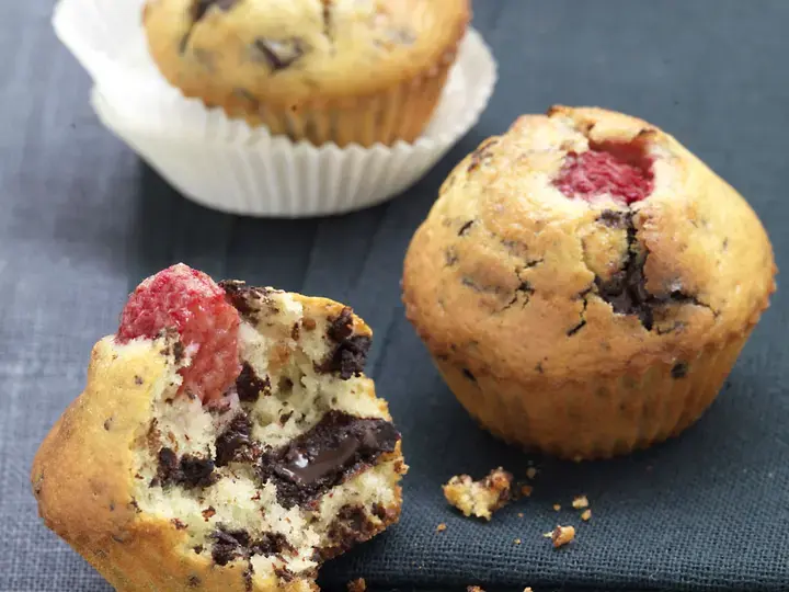 Muffins framboises coco aux pepites de chocolat