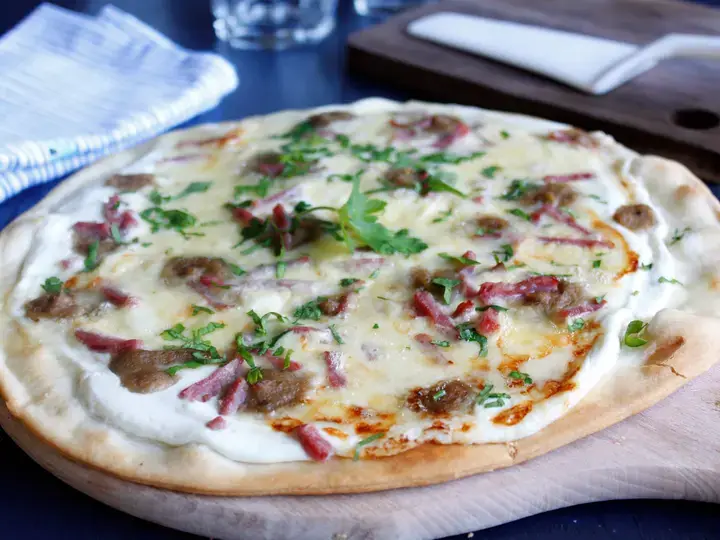 this media has been downloaded from content hub 202095116