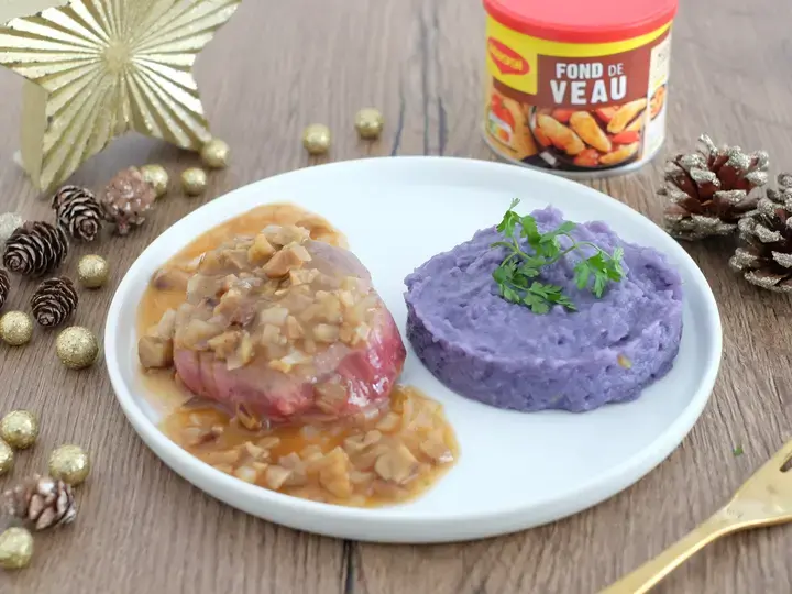 Médaillon de boeuf sauce aux marrons et purée de vitelotte