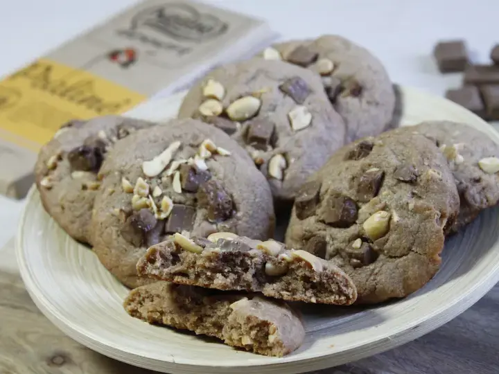 this media has been downloaded from content hub 202080046