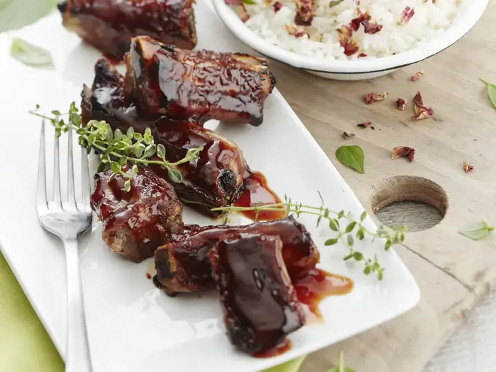 this media has been downloaded from content hub 203294853