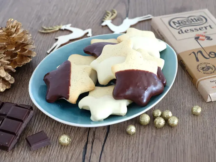 Petits sablés glacés au chocolat