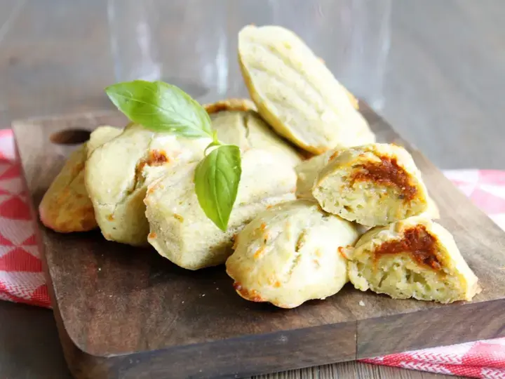 Madeleines basilic mozzarella tomate