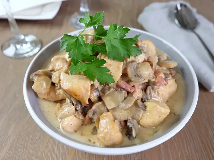 Poulet lardons champignons