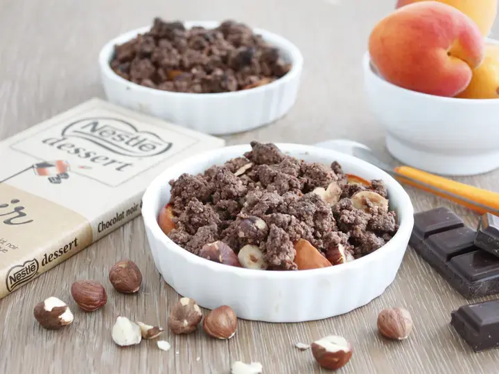 Crumble Tout chocolat et abricots