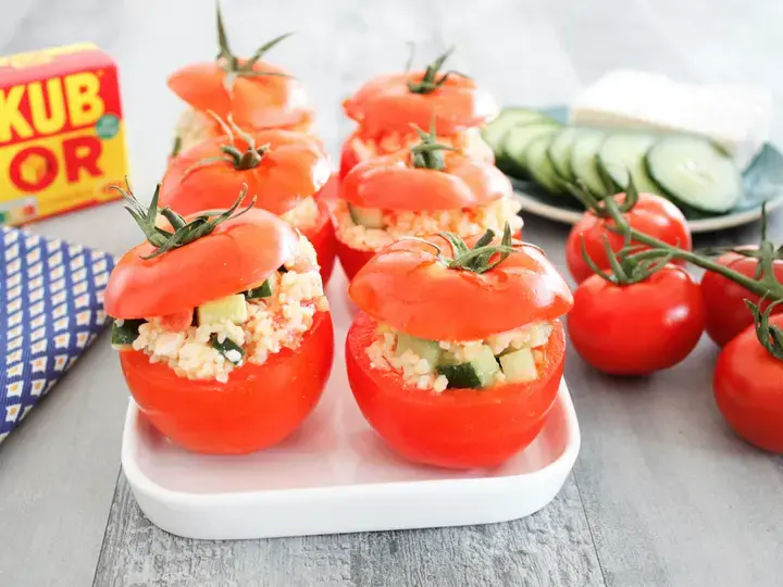 Tomates farcies feta concombre boulgour