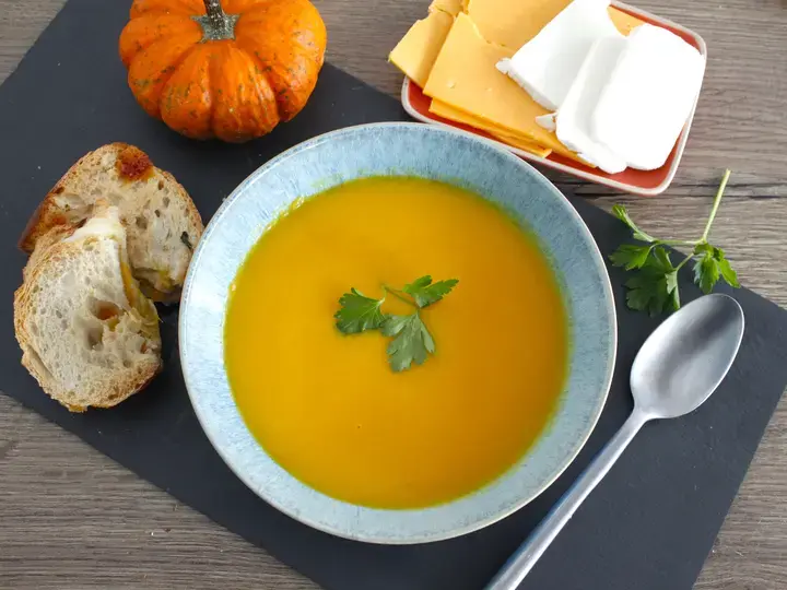 Soupe 8 légumes et croq' fromages