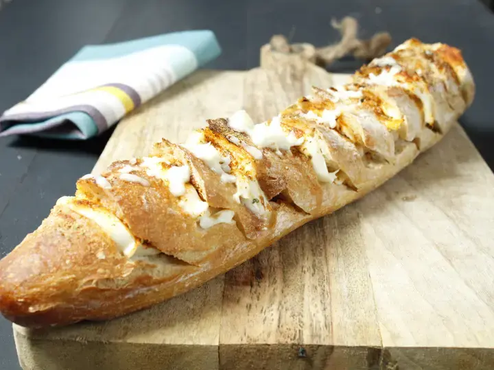 Baguette garnie à l'italienne