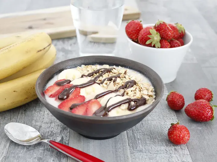 Smoothie bowl poires Nesquik et céréales