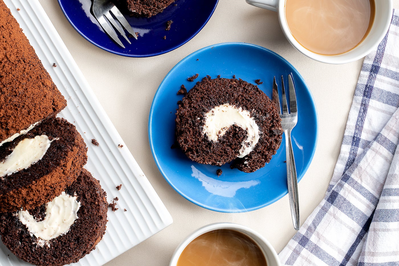 chocolate roll with cream cheese filling