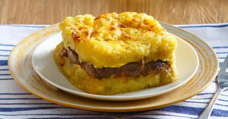 beef salpicao with creamy mashed potato crust