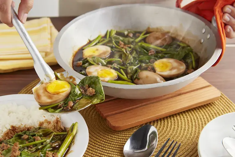 Supreme Adobong Itlog at Kangkong