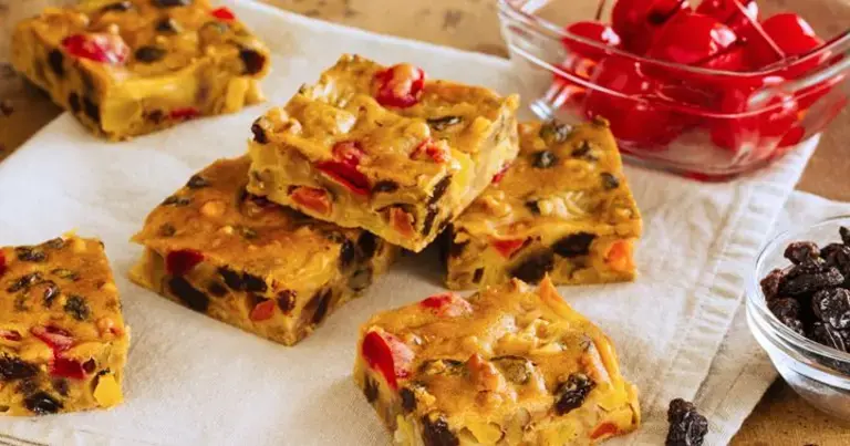 Fruity Fruitcake Bars Recipe | Create with NESTLÉ®