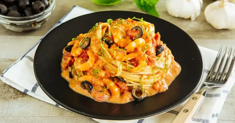 Creamy Shrimp Pasta Swirls