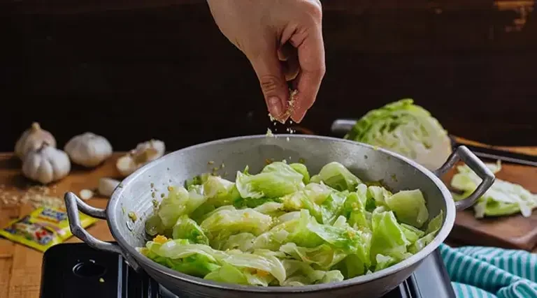 Ginisang Repolyo Main