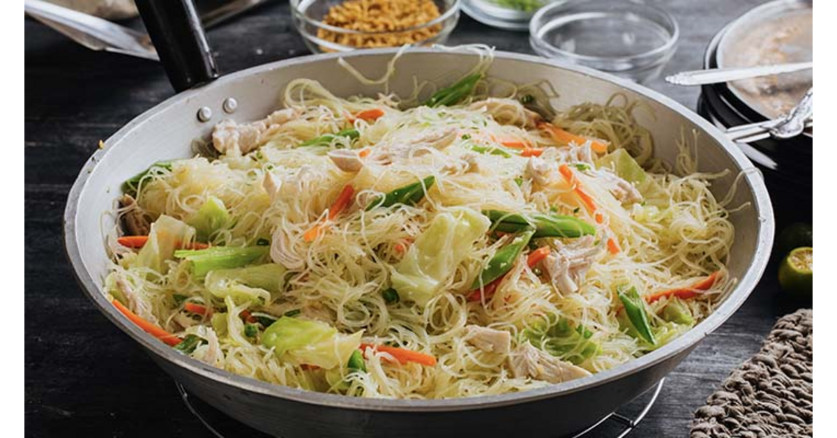Chicken Sotanghon Guisado Recipe | MAGGI® | Nestlé Goodnes PH