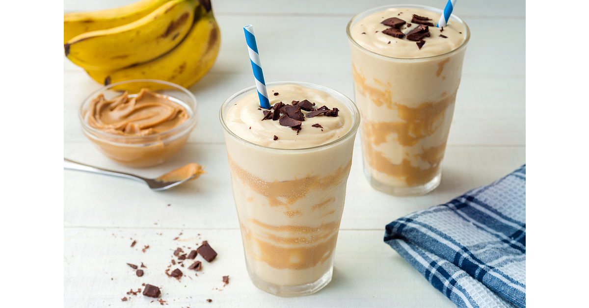 Banana and Peanut Butter Smoothie Recipe | Goodnes