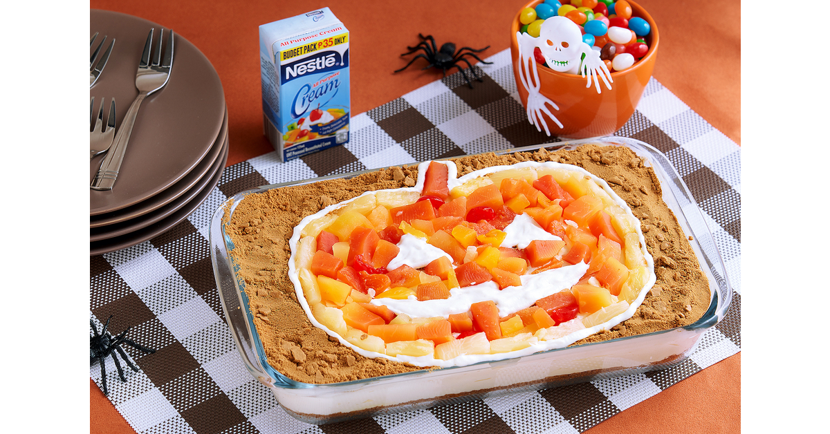 Halloween Fruit and Graham Ref Cake | Goodnes