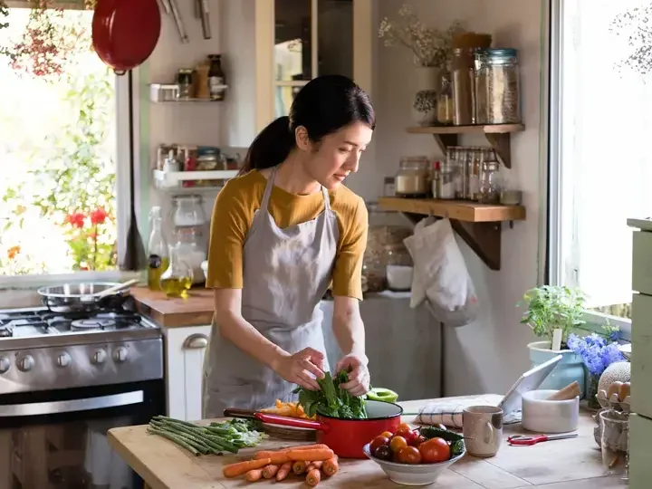 8 Tricks for Eating Healthy Even on Slow Days