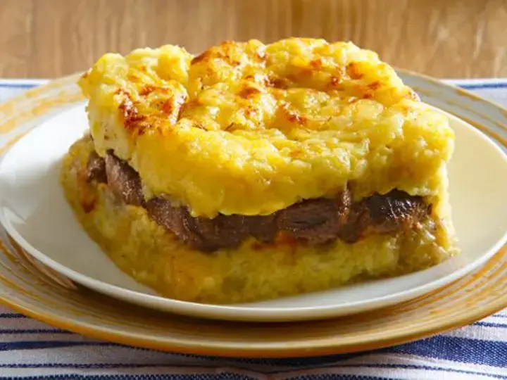 beef salpicao with creamy mashed potato crust
