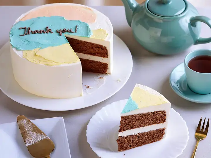 Creamy Mocha Minimalist Cake