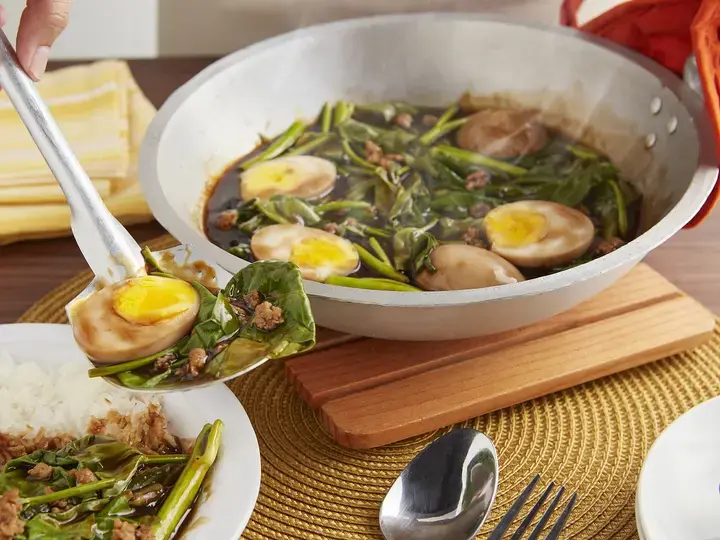 Supreme Adobong Itlog at Kangkong