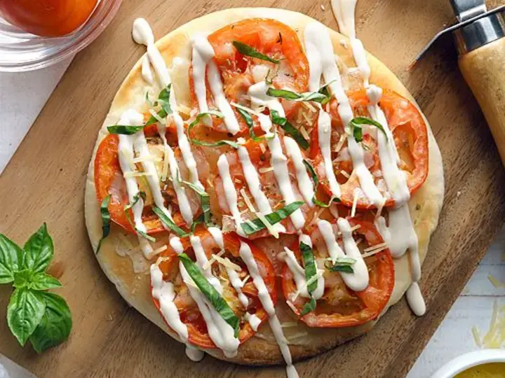 Pizza with Cream Sauce