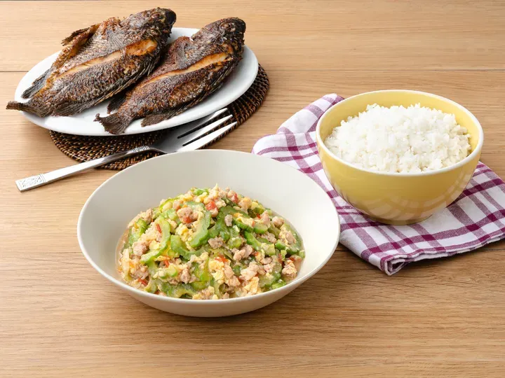 All-in-One Ginisang Ampalaya at Giniling