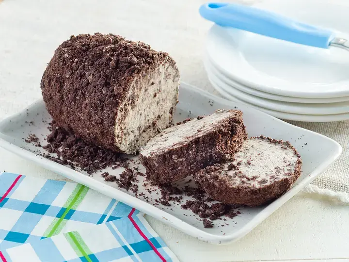 cookies and cream ice cream roll