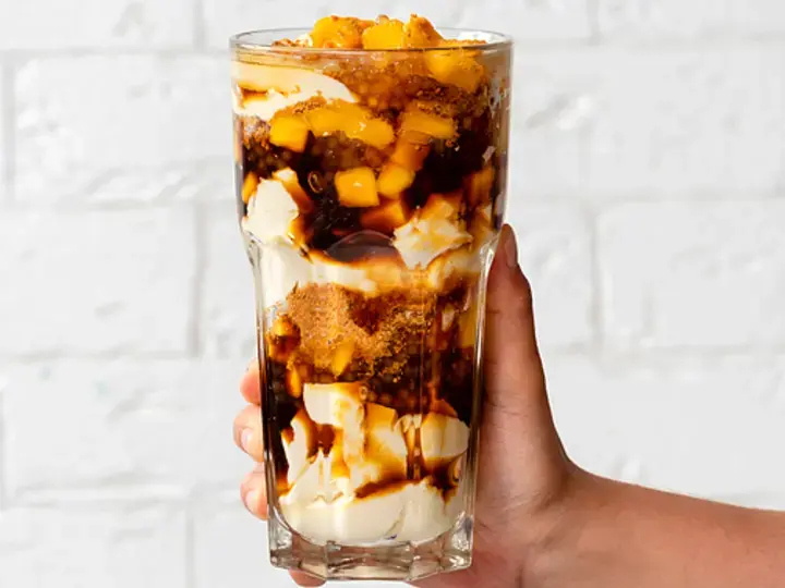 Creamy Mango Graham Taho