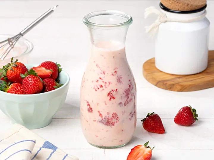 Strawberry Cream Sauce