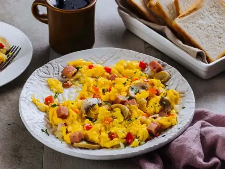 Ham and Mushroom Scrambled Egg Main